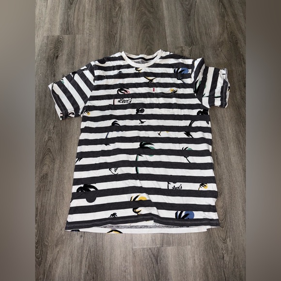 Levi’s ~ Grey Striped T-Shirt (Men’s) - Picture 1 of 1